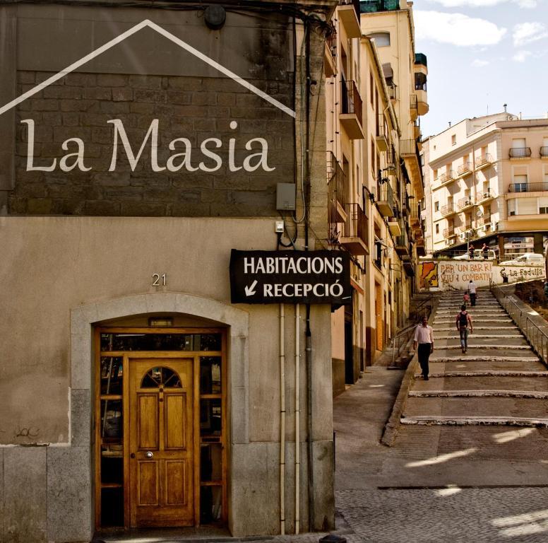 Hostal La Masia Manresa Exterior foto
